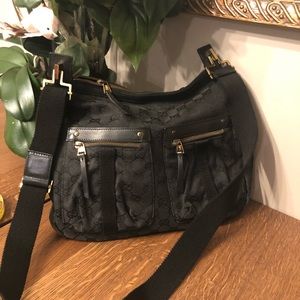 Gucci shoulder bag canvas